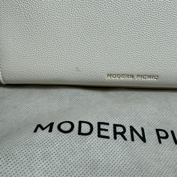 Modern Picnic Luncher Lunchbox - Picture 6 of 6